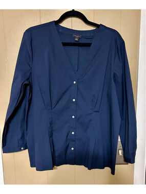 Ann Taylor Factory Women’’s Navy Button Down Shirt XL Preppy